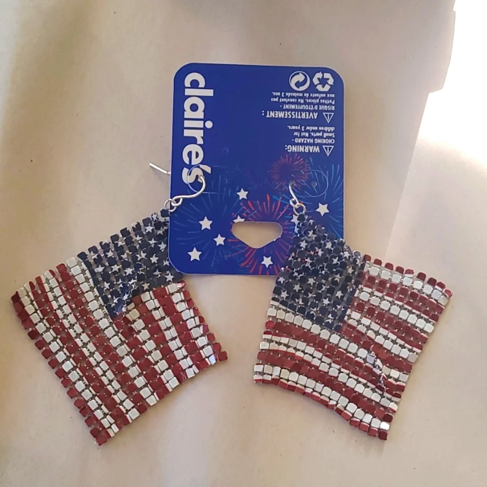 🇱🇷AmericanFlagEarring - Picture 1 of 1